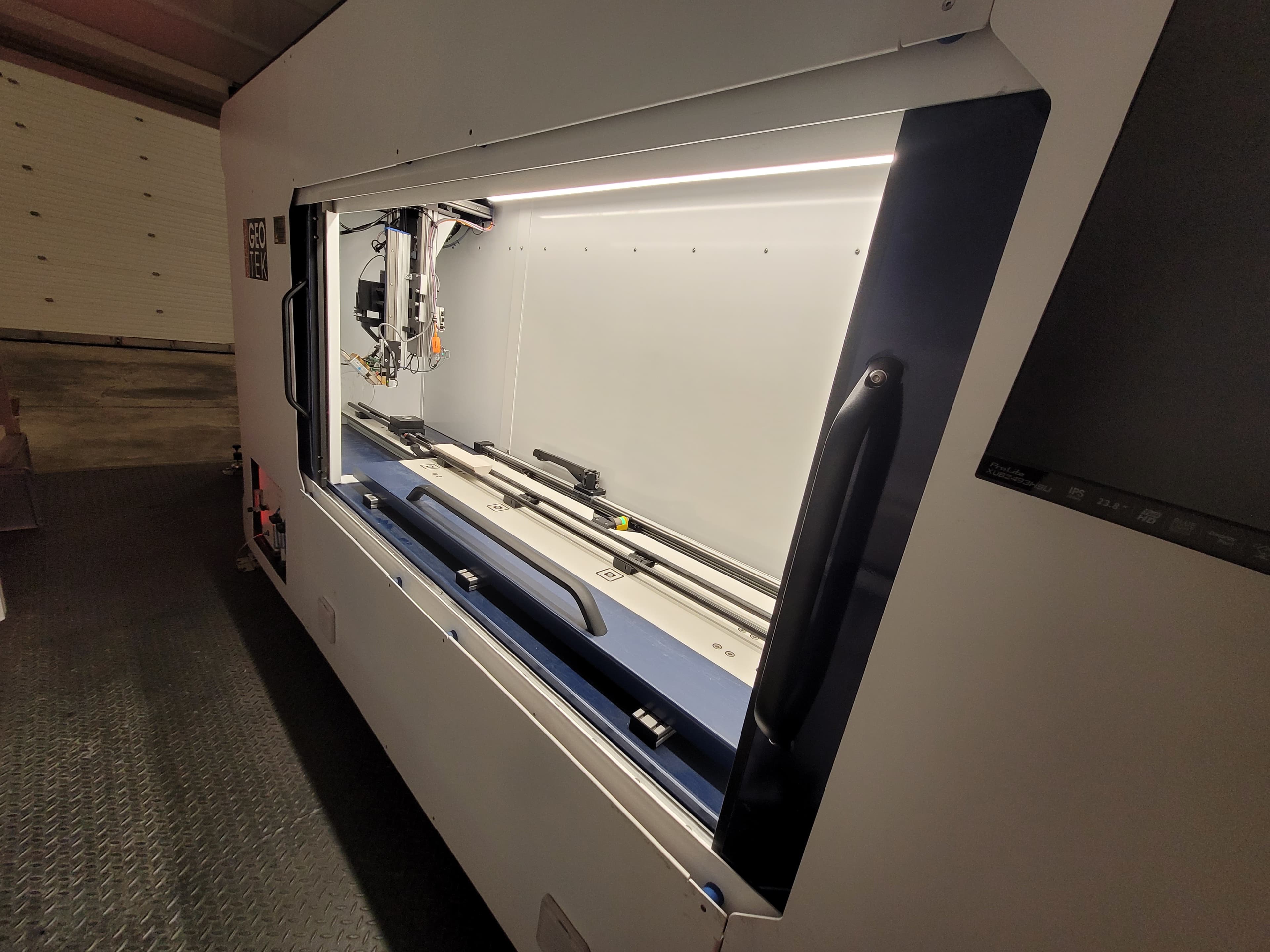 Geotek core logging system at the CNA laboratory